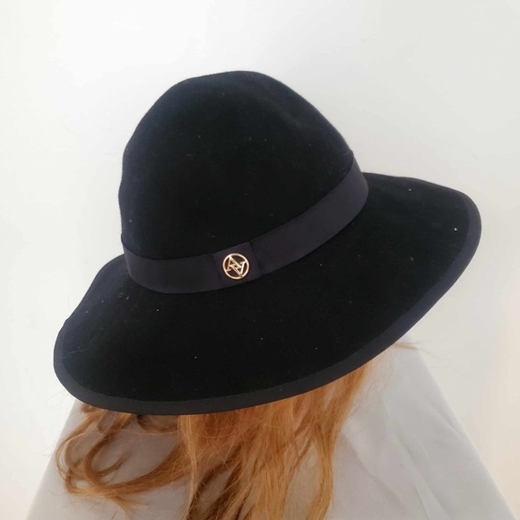 Adrienne Vittadini Black wool Hat - Picture 2 of 6